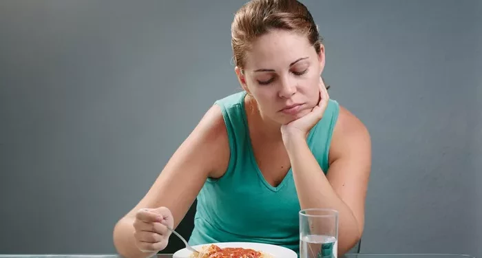 why am i not hungry while pregnant