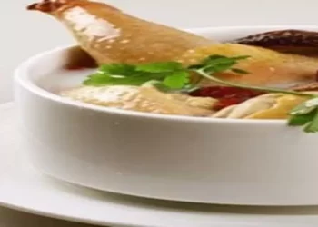 The Hidden Food Safety Concerns Behind China’s Bowl-Sterilizing Deb